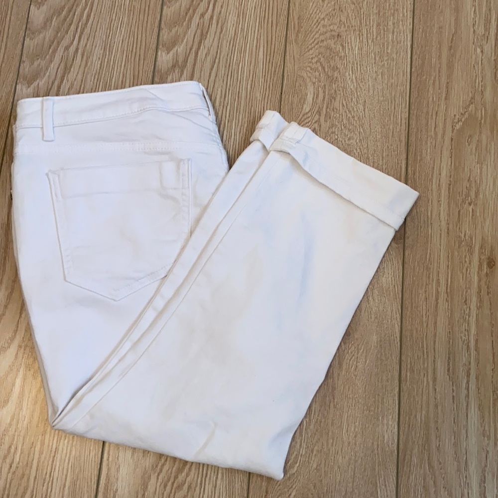 Simply Vera Wang White denim stretch capris